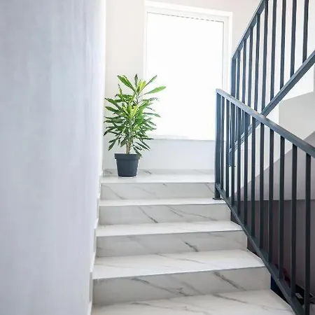 Bella Vista 1